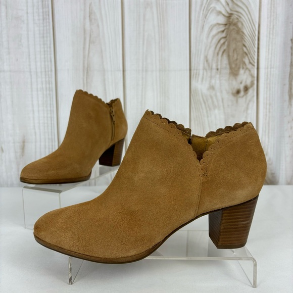 Jack Rogers Marianne Ankle Boots Scalloped Edge Low Rise Suede